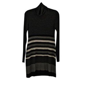 Sale. Bailey 44 long sleeve dress midi size M